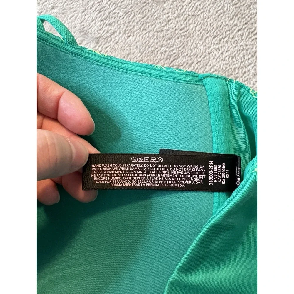 Victoria's Secret Womens Bra 36DD Green Very Sexy Push Up Lace Racerback